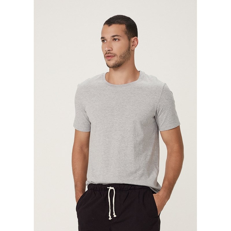 camiseta hering lisa